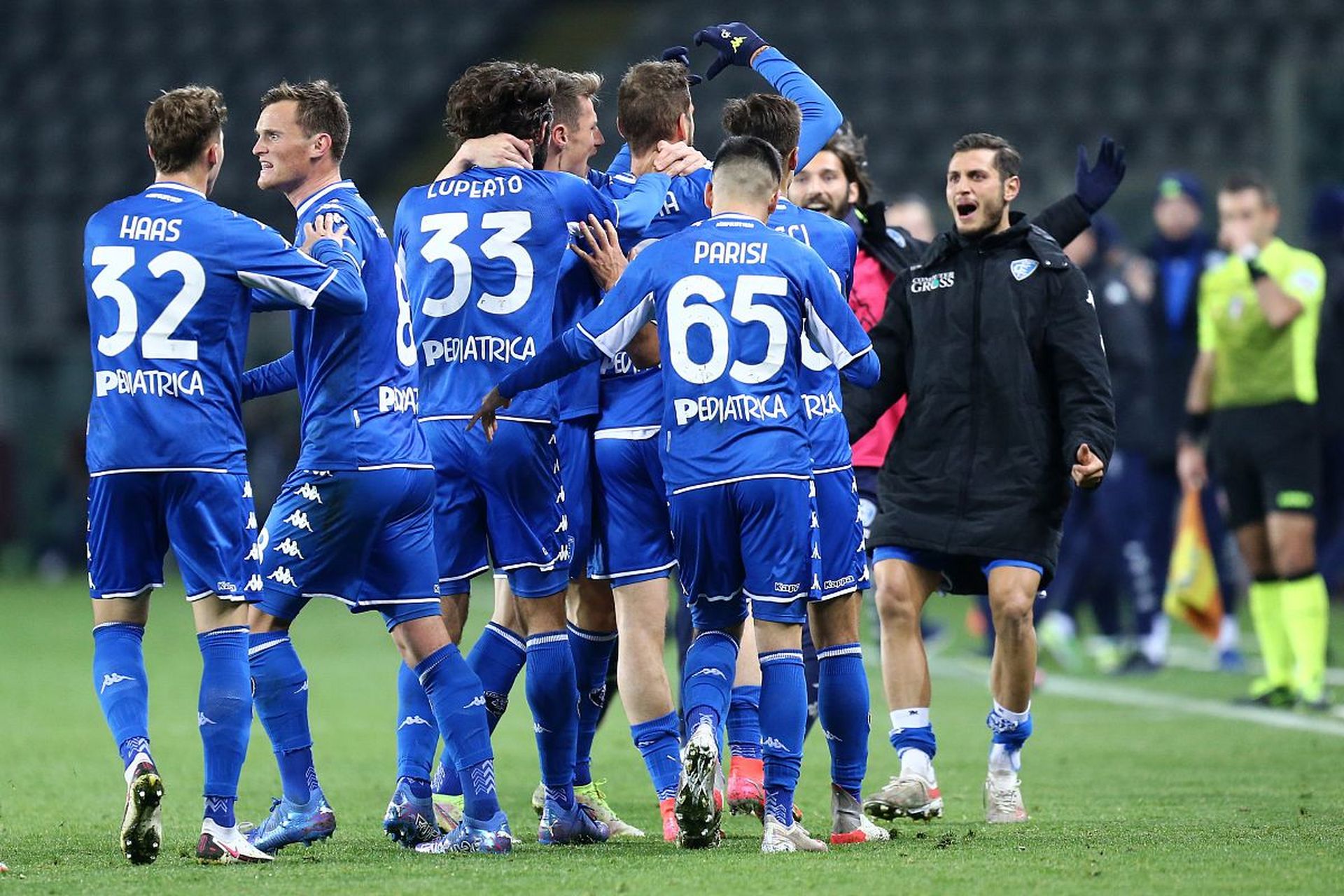 注重青训成 注重青训成